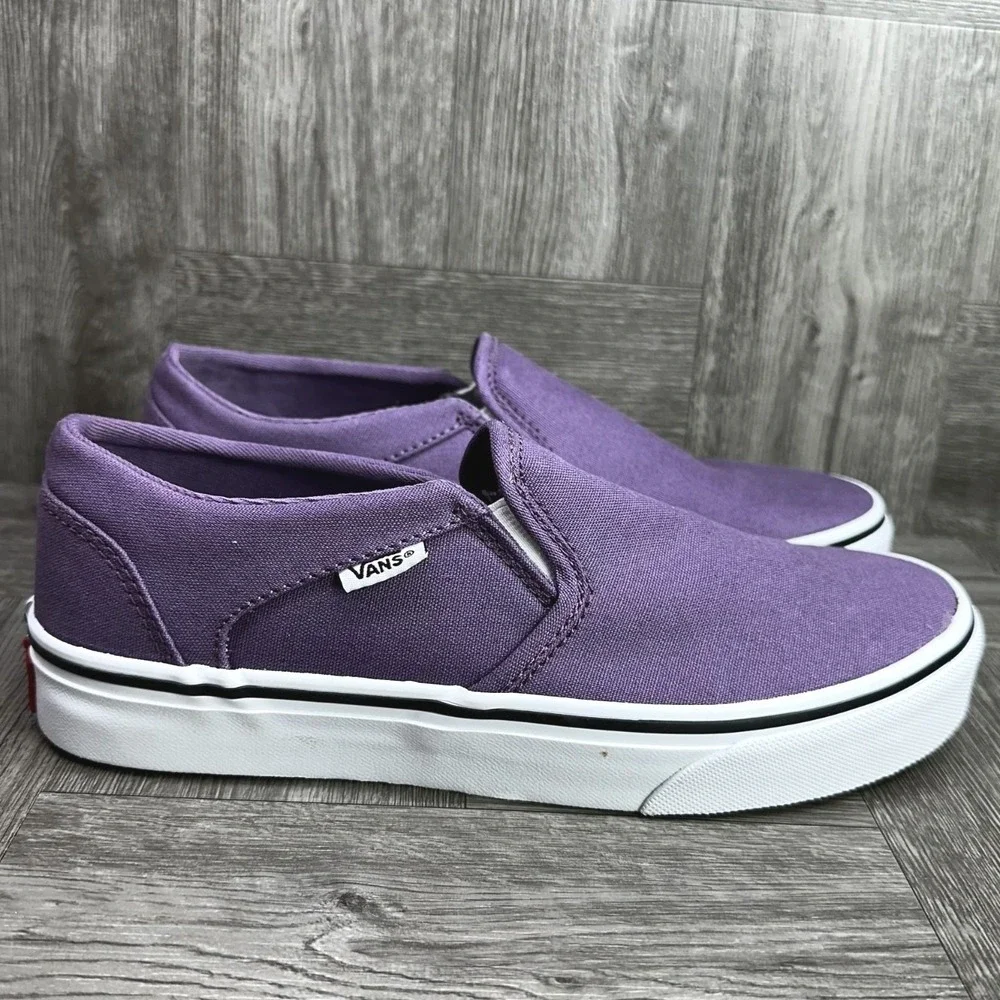 Vans Classic Slip-On Women Size‎ 7 Purple Canvas Sneakers NEW